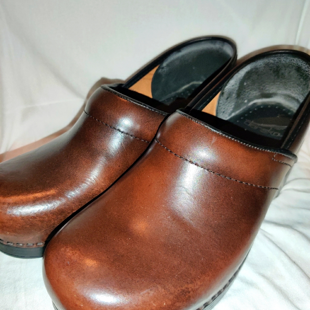 Work shoes